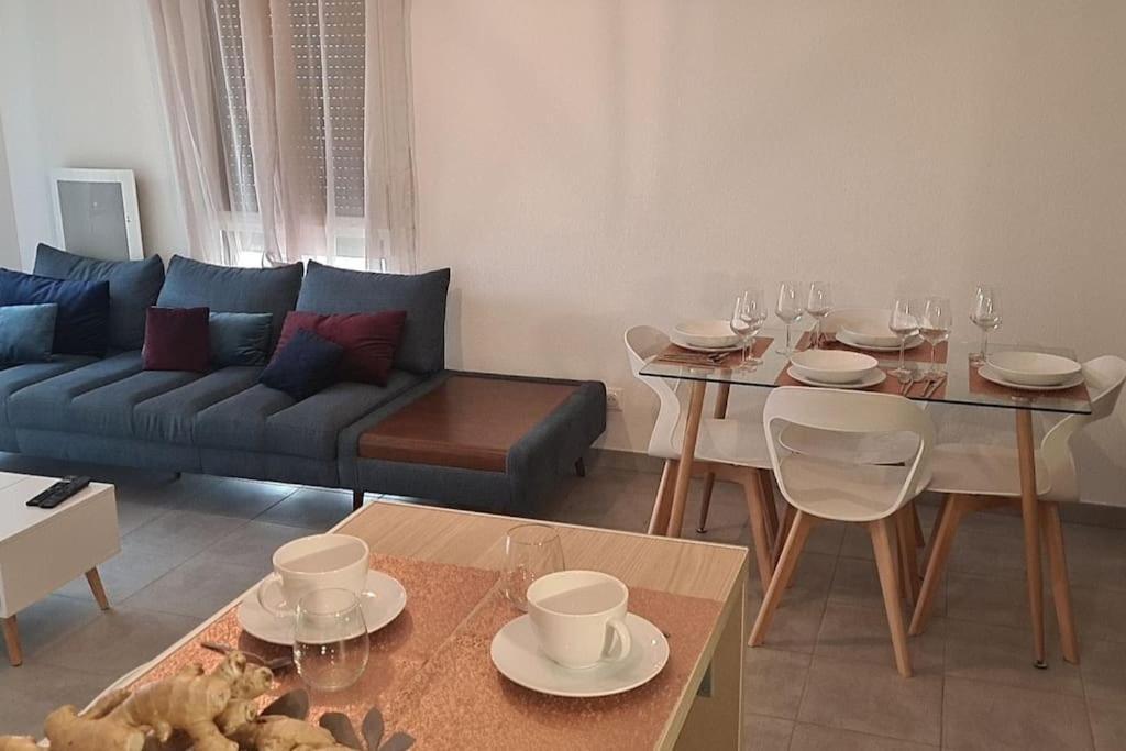 Cosy De 2 *